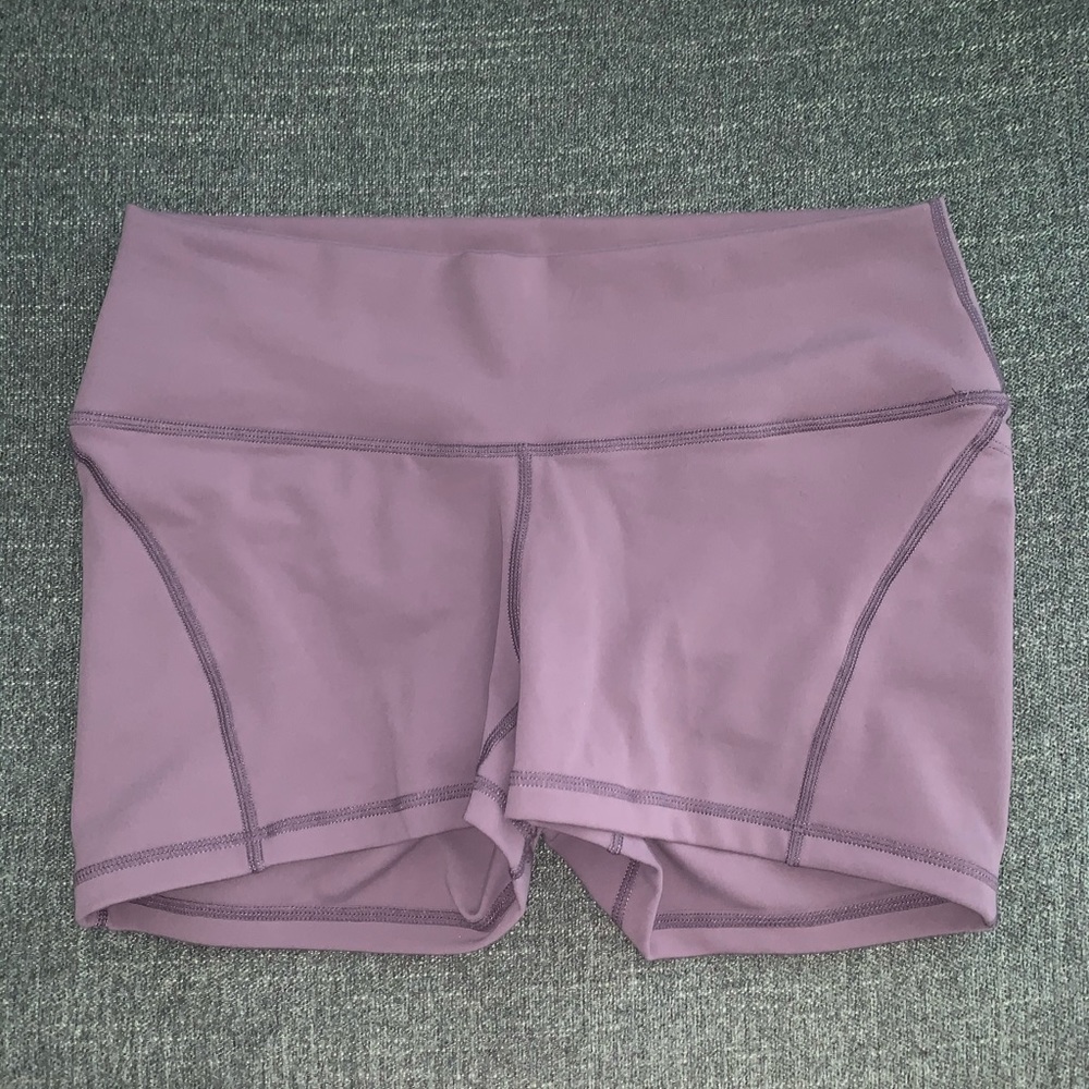 Titan Scrunch Shorts